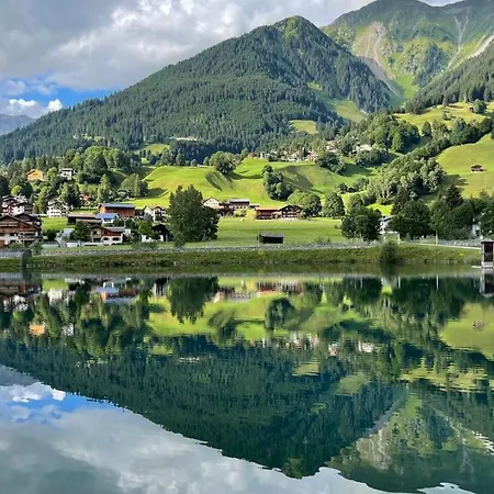 Mit Idyllischer Aussicht *
