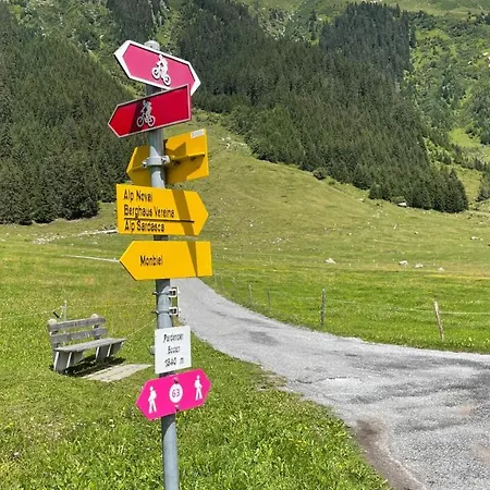 Mit Idyllischer Aussicht * Klosters-Serneus