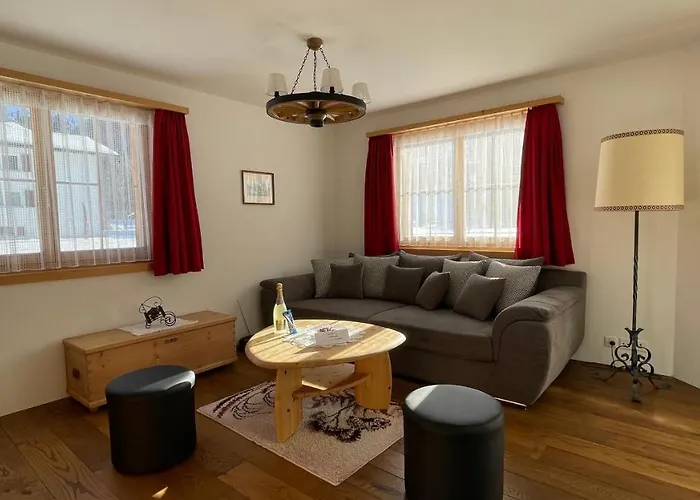 Mit Idyllischer Aussicht * كلوسترز