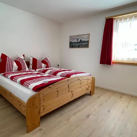 Mit Idyllischer Aussicht Apartman Klosters