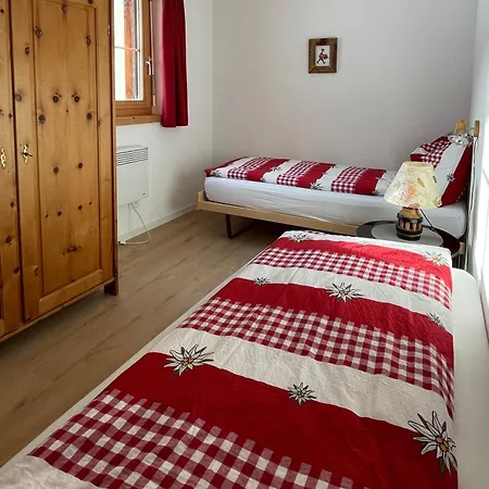 Mit Idyllischer Aussicht Klosters