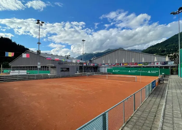 Mit Idyllischer Aussicht Klosters